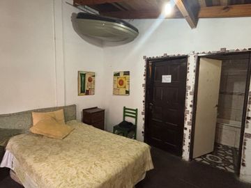 VENTA CASA 4 AMB PILETA, MORENO A 50M DE ACC OESTE