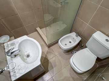 VENTA SEMIPISO 3 AMB MACROCENTRO BALCON CORRIDO
