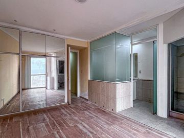 VENTA SEMIPISO 3 AMB MACROCENTRO BALCON CORRIDO