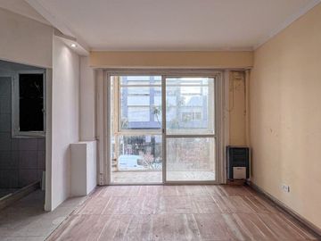 VENTA SEMIPISO 3 AMB MACROCENTRO BALCON CORRIDO