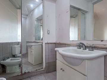 VENTA SEMIPISO 3 AMB MACROCENTRO BALCON CORRIDO