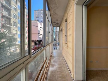 VENTA SEMIPISO 3 AMB MACROCENTRO BALCON CORRIDO