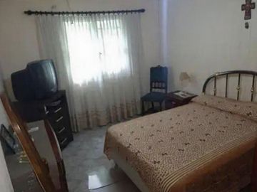 CASA EN VENTA 2 DORMITORIOS LA FLORIDA