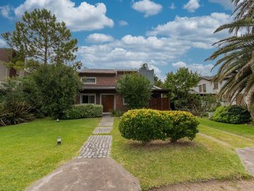 VENTA CASA 3 DORMITORIOS COUNTRY CIELO- ROLDAN