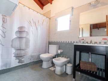 VENTA CASA 3 DORMITORIOS COUNTRY CIELO- ROLDAN
