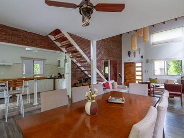 VENTA CASA 3 DORMITORIOS COUNTRY CIELO- ROLDAN