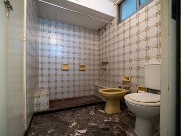 Departamento 2 dormitorios Piso exclusivo Escalera