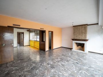 Departamento 2 dormitorios Piso exclusivo Escalera