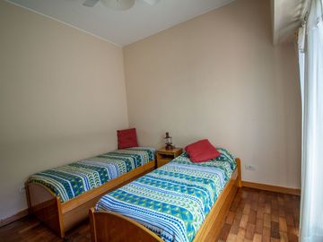 CASA EN VENTA REFINERIA TRES DORMITORIOS