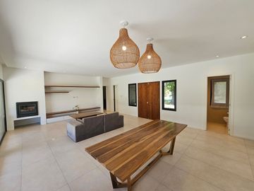 CASA VENTA Exaltación de la Cruz 5 amb A ESTRENAR