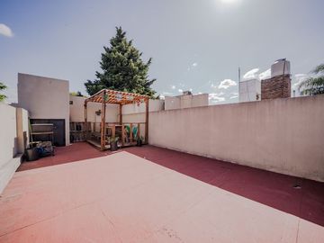 PH EN VENTA VILLA BALLESTER 2 AMBIENTES- TERRAZA