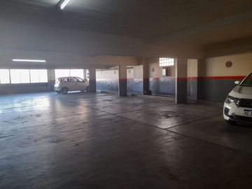 COCHERA VENTA URIBURU Y CORRIENTES