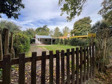 CASA EN VENTA LA PLATA CITY BELL A REFACCIONAR