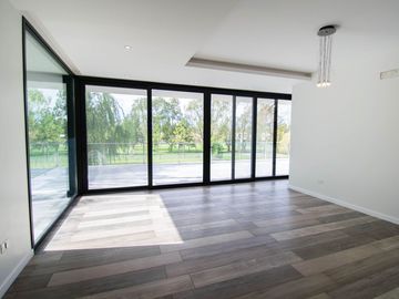 Casa en Venta en Miralagos