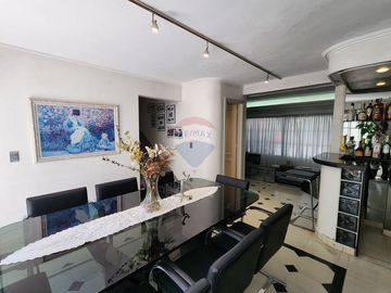 Venta Casa 5 amb c/ cochera en Bernal Centro