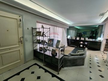Venta Casa 5 amb c/ cochera en Bernal Centro