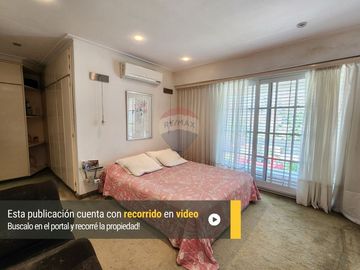 Venta Casa 5 amb c/ cochera en Bernal Centro