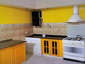 VENTA CASA 4 DORMITORIOS BARRIO JUNIORS- CORDOBA
