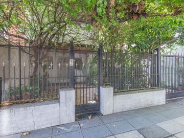 Venta casa en Belgrano/Nuñez con pileta y cochera