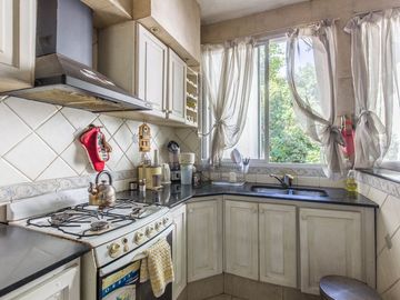Venta casa en Belgrano/Nuñez con pileta y cochera