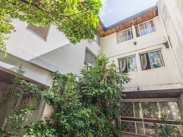 Venta casa en Belgrano/Nuñez con pileta y cochera