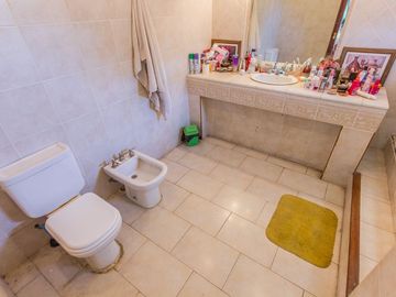 Venta casa en Belgrano/Nuñez con pileta y cochera