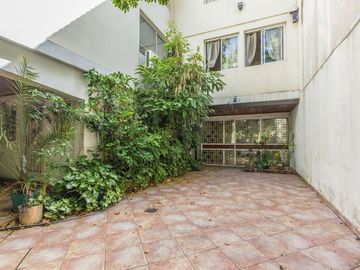 Venta casa en Belgrano/Nuñez con pileta y cochera
