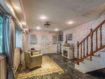 Venta casa en Belgrano/Nuñez con pileta y cochera