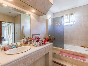Venta casa en Belgrano/Nuñez con pileta y cochera