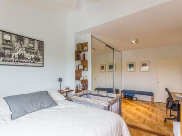 VENTA 3 AMB REFACCIONADO CON GRAN BALCON EN OLIVOS