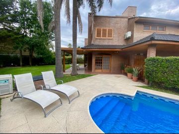 VENTA CASA COUNTRY BANCO PROVINCIA MORENO