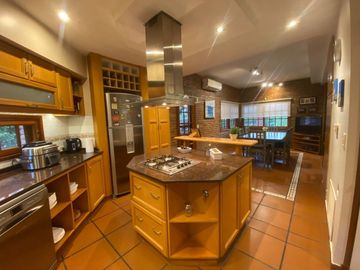 VENTA CASA COUNTRY BANCO PROVINCIA MORENO