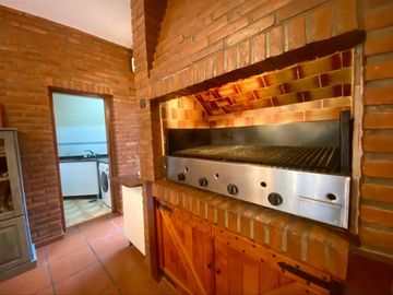 VENTA CASA COUNTRY BANCO PROVINCIA MORENO