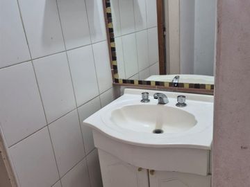 VENDE CASA DE TRES DORMITORIOS ZONA SUR