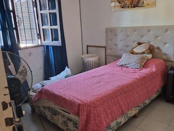 VENDE CASA DE TRES DORMITORIOS ZONA SUR