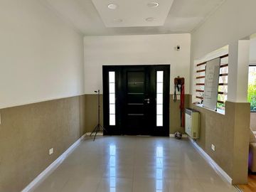 CASA 3 AMBIENTES EN VENTA EN BOSQUE DE SAN VICENTE