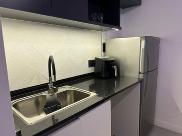 VENTA DEPTO MONOAMBIENTE PARQUE LELOIR AMENITIES