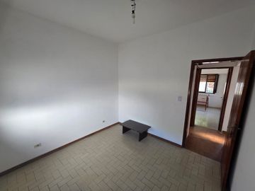 VENTA CASA 5 AMB ITUZAINGO NORTE APTO CREDITO