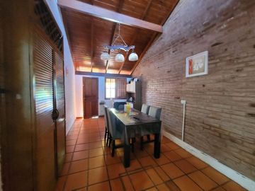 venta casa con quincho y pileta los boulevares