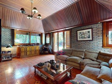 CASA EN VENTA RINGUELET 3 DORMITORIOS PILETA