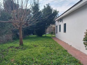 ALQUILER DE CASA BUENA UBICACION DOBLE TERRRENO
