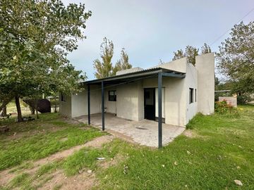 DOS CASAS  EN PEHUEN CO