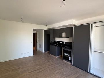 Renta Inmediata – Mono con Cochera y Amenities