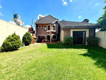 Venta Casa 4 amb - parque y pileta - Ramos Mejía
