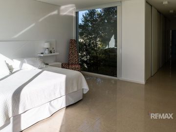Casa Alquiler 7 Ambientes en Barrio Golf Nordelta