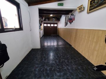 Venta Casa 3 Amb con Garage Doble y Patio Interno