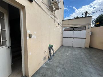 VENTA CASA DUPLEX 3 AMB VILLA BALLESTER COCH PATIO