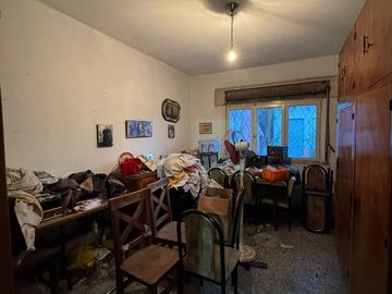 VENTA CASA 3 AMBIENTES  CASTELAR A REFACCIONAR