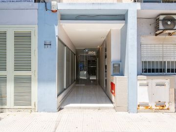 VENTA DEPARTAMENTO 2 AMBIENTES. FLORES CON BALCÓN