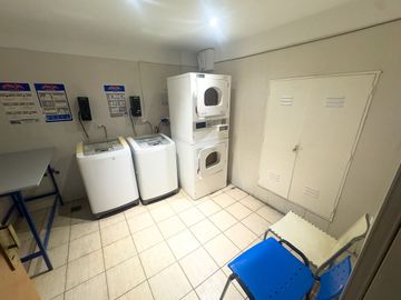DEPTO 2 AMB EN VENTA FLORES PILETA SUM LAUNDRY